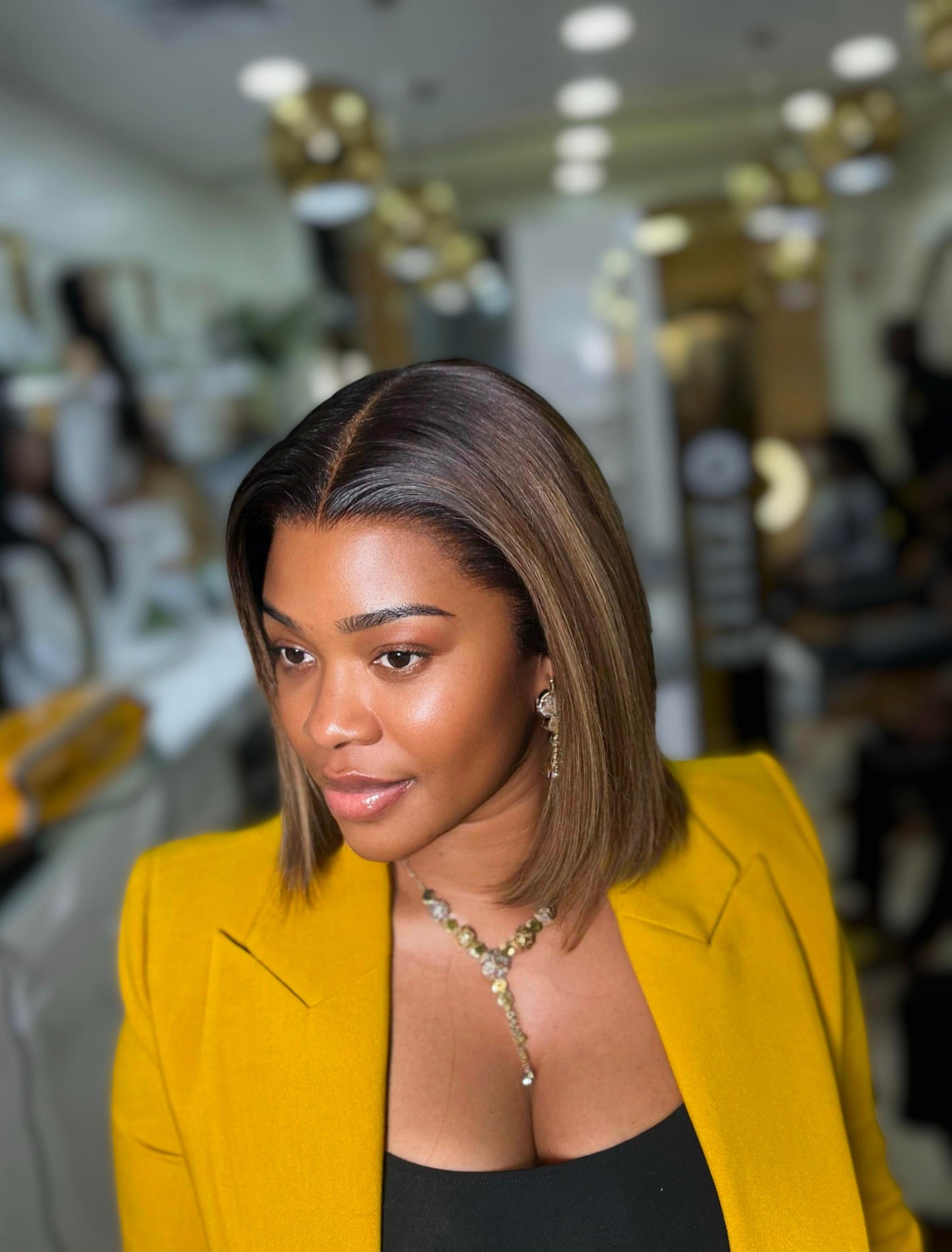 MIRNA BOB CUT